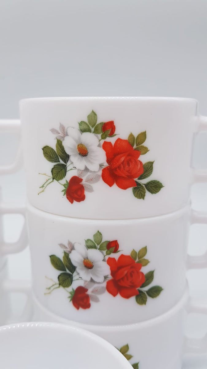 Set de 3 tasses roses Arcopal, Brocante en ligne