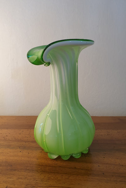 Vase en verre en forme d'arum