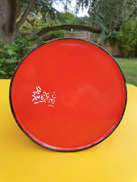 Cafetière rouge en tôle émaillée