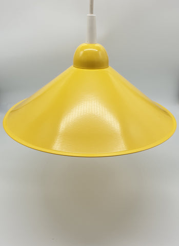 Suspension jaune pâle en métal