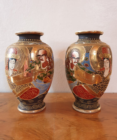 Paire de vases japonais en faïence Satsuma début 20ème siècle