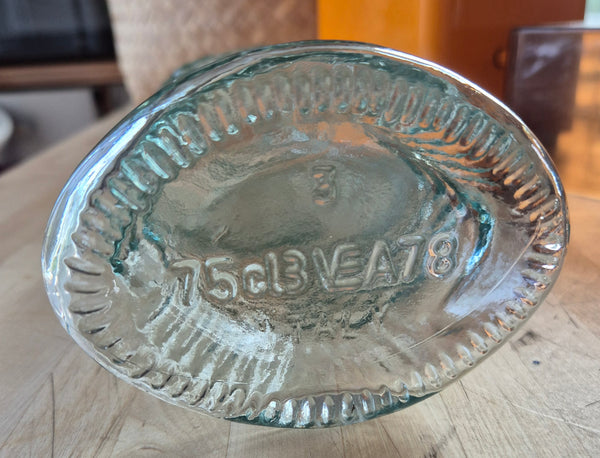 Bouteille en verre en forme de poisson