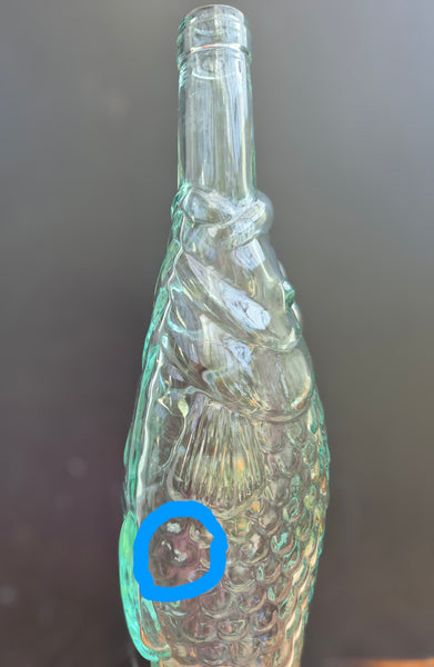 Bouteille en verre en forme de poisson