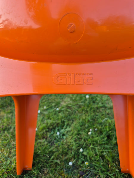 Salon de jardin orange années 70 en plastique moulé Design GILAC