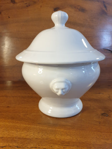Jolie soupière en faïence blanche