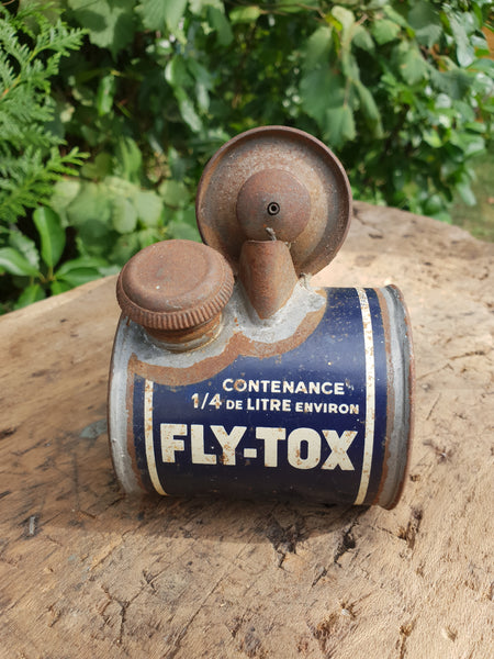 Pulvérisateur à insecticide ancien Fly-Tox