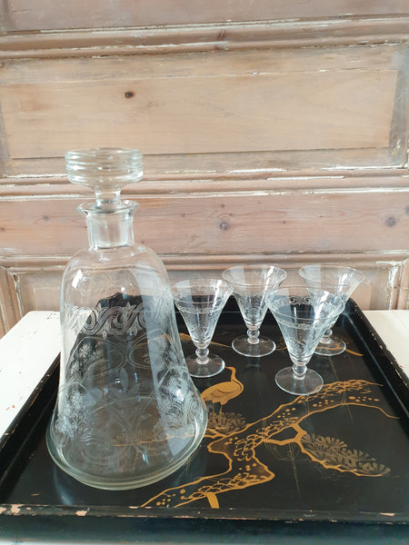 Carafe et ses 4 verres à apéritif en cristal  années 50