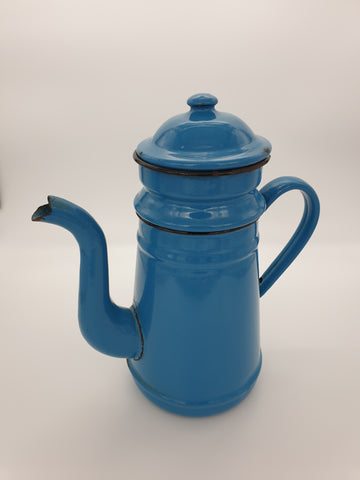 Cafetière ancienne en tôle émaillée bleue