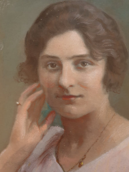 Pastel Art Déco, portrait de femme dans son cadre doré